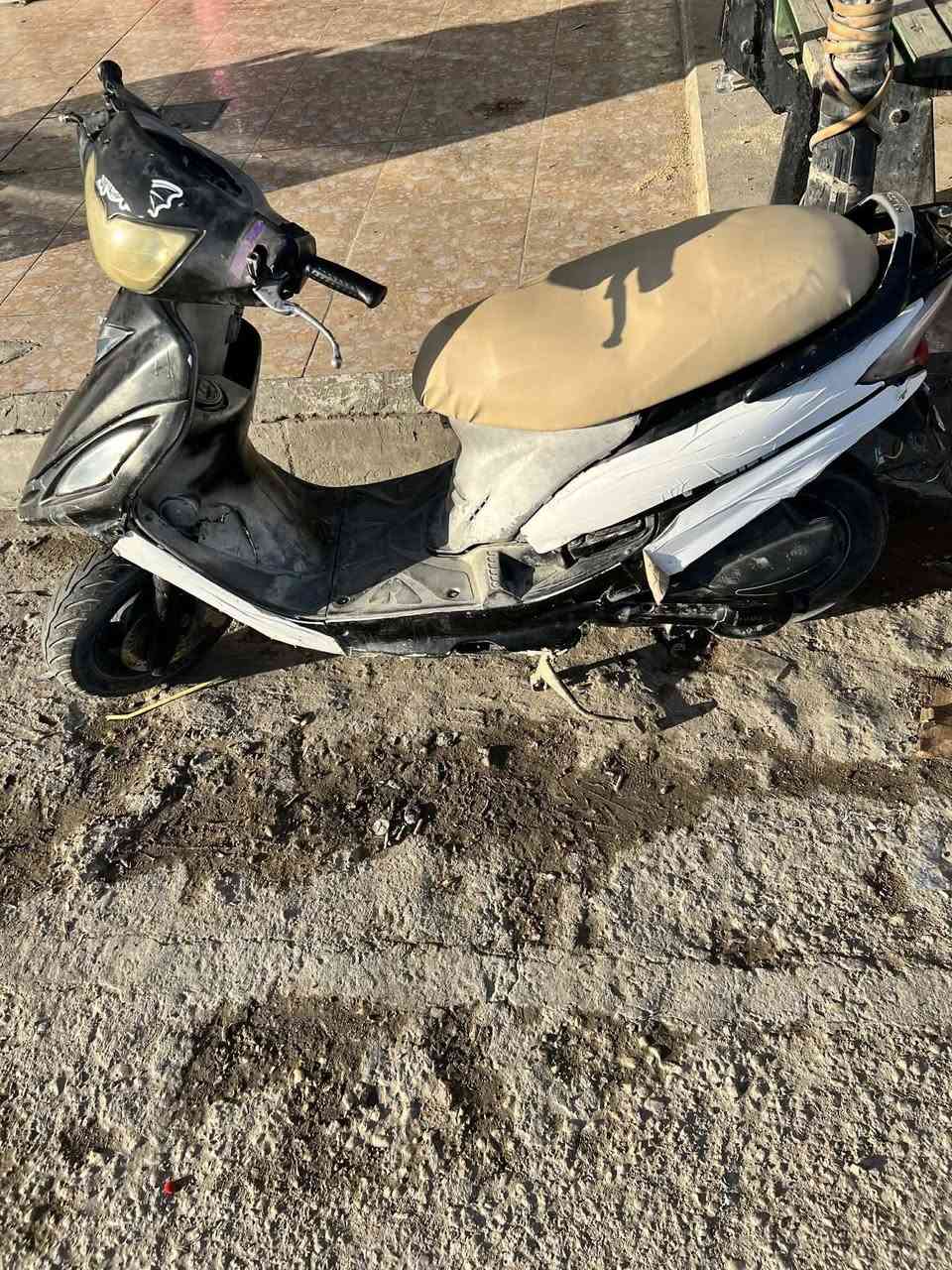 سلام عليكم موطور كايمكو رص للبيع كلشي ما ناقصه تجي جيك وتاخذ المكان صوفيه السعر 150قفلل


**إذا كنت صاحب هذا الإعلان وتريد حذفه لأي سبب، رجاءا أرسل رسالة إلى الدعم الفني**