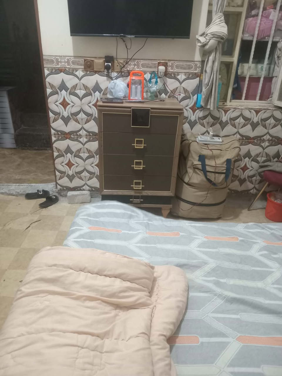 غرفه تركيه ٨قطع نضيفه بيهه ضرر جامه مثلومه من جوه السعر ٥٥٠ بيها مجال مكانً بغداد ابو غريب


**إذا كنت صاحب هذا الإعلان وتريد حذفه لأي سبب، رجاءا أرسل رسالة إلى الدعم الفني**