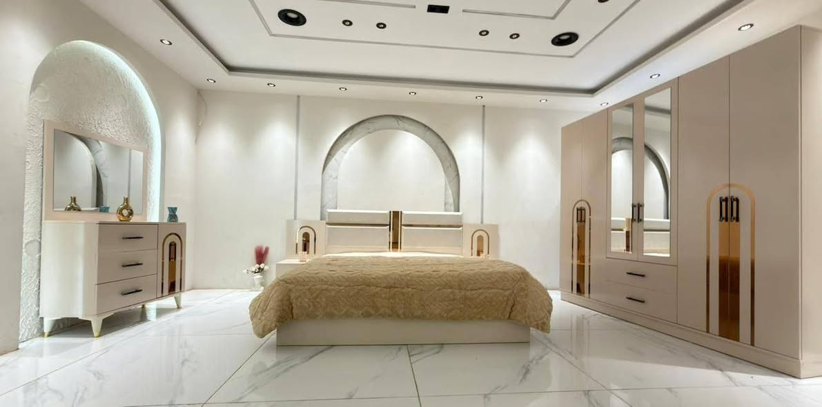 وصول غرفة نوم ليلى  ابواب 5 قطع  معمل *اصلي* درجة اولى  ⚜️
نفس الصورة بالضبط 🤩
مجرات في الكنتور 
سرير خشب كامل
سكك ثلاث مراحل
قياس الكنتور 220سم✅
سرير 180*200سم✅
كومدي عدد2.قياس 45سم✅
ميز تواليت... قياس 80سم✅

🛑المعمل الأصلي🛑لا نتعامل بالتقليد⚜️

السعر 650 الف 

شد ونقل 
- بغداد مجاناآ
- ⁠اطراف 20 الف 
- ⁠محافظات 75 الف


**إذا كنت صاحب هذا الإعلان وتريد حذفه لأي سبب، رجاءا أرسل رسالة إلى الدعم الفني**