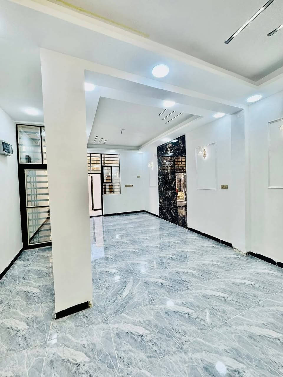 السلام عليكم بيت للبيع 100 متر مجمع بيتي سعر 65 ومع المجال للاستفسار على هذا الرقم ***********
