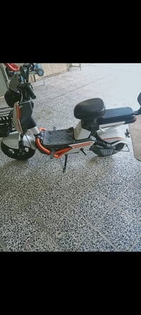 للبيع جديدة نقص باتريات 4واكفات مكاني شارع فلسطين 07711138328