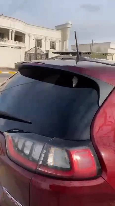 السلام عليكم جيب شيروكي ٢١ ترايل هوك بيهة جاملغ وبنيد بدون دواخل للبيع فول مواصفات *********** السعر 150 بيع سريع
