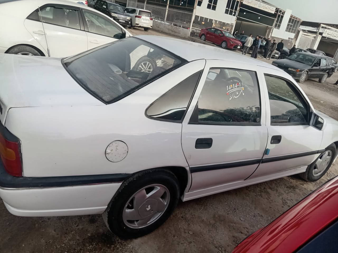 سلام او كليكم ابول فكترا 1994 مقفوله من كلشي سنويه لل2029 مكينه 20 سعر 38 بيها مجال سكن سامراء ***********
