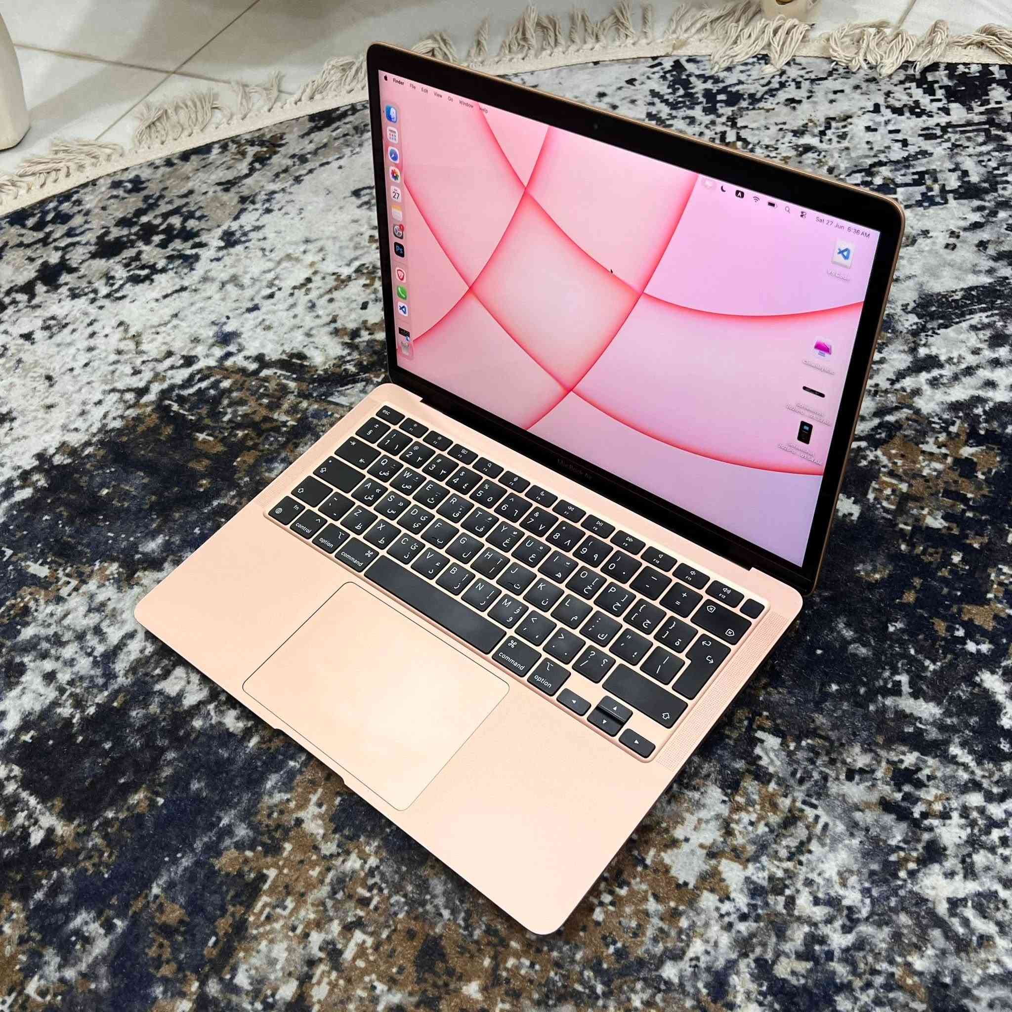 MacBook Air 2020 13.3” M1  - شرق اوسط كيبورد عربي

Ram 8 | SSD 250 

Battery 94 - Cycle 63 

Rose Gold Color 

الملحقات شاحن وكيبل الاصليات فقط بدون علبة

السعر النهائي : 675,000 🔒 

***********
