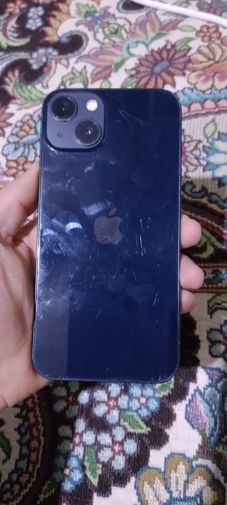 سلام عليكم ايفون 13 عادي للبيع بلادي مامفتوح اي خلل مابي كله شغال  بطاريه 80 ذاكرة 128 ***********

