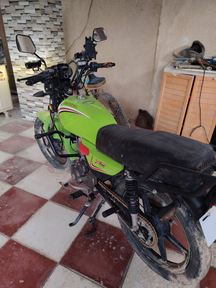 دراجة اوراق استنساخ بحالة الوكالة ما مشتغلة دلفري وما متعوبة مال بيت  برغي واحد ما مفتوح بيها 
سعرها 950 بيها مجال جدا بسيط
مكاني حلة شارع 60(سبب البيع لعدم الحاجة)
*********** حلة, بابل
