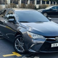 تۆیۆتا کامری 2017 LE 85 هەزار  مایل ڕۆشتووە  سەیارەکە دوو پارچەی بۆیاخ...