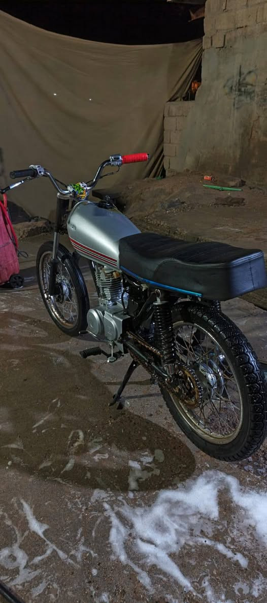 دراجه نامه اوراق اصولي دراجه مديل 2013 تسجل وتترقم دراجه نضيفه  تعمير وغراض جدد دراجه حلوه سعر 700 وبيها مجال للشراي مكاني بصره ابو خصيب العوجه البصرة, العراق


**إذا كنت صاحب هذا الإعلان وتريد حذفه لأي سبب، رجاءا أرسل رسالة إلى الدعم الفني**