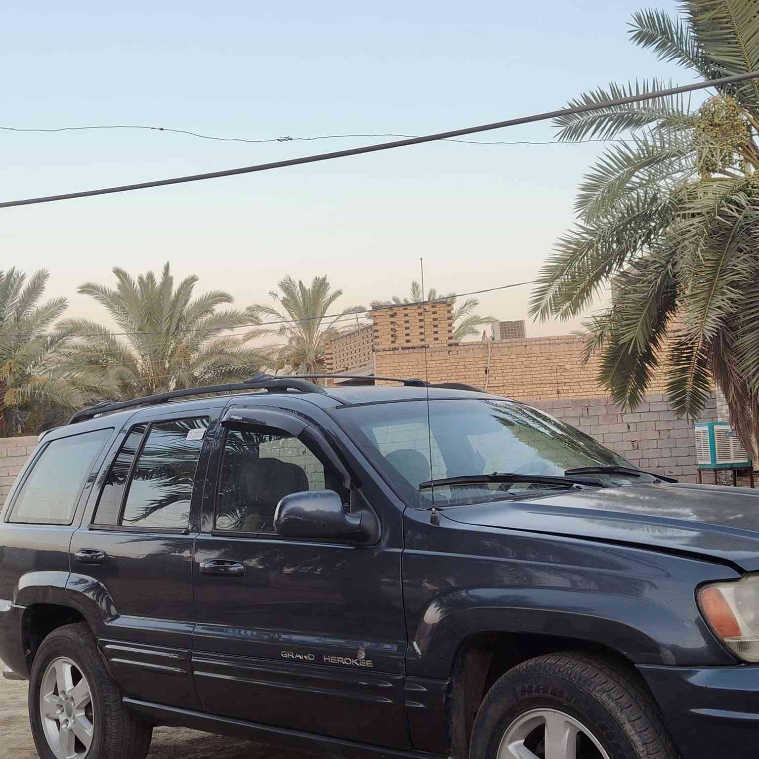 جيب موديل 2000
فور ويل سته سلندر
بيه بنيد صبغ اثر جراد
مكاني ذي قار شطره 
جاهزه 
‏‪***********‬‏
