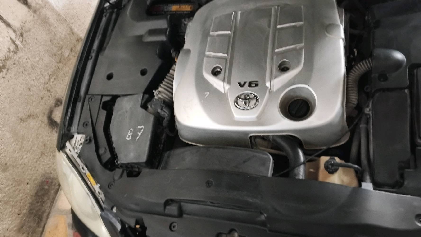 سياره كلش نضيفه سعرهه ٣٧قفل ماناقصهه برغي مكانها بصره