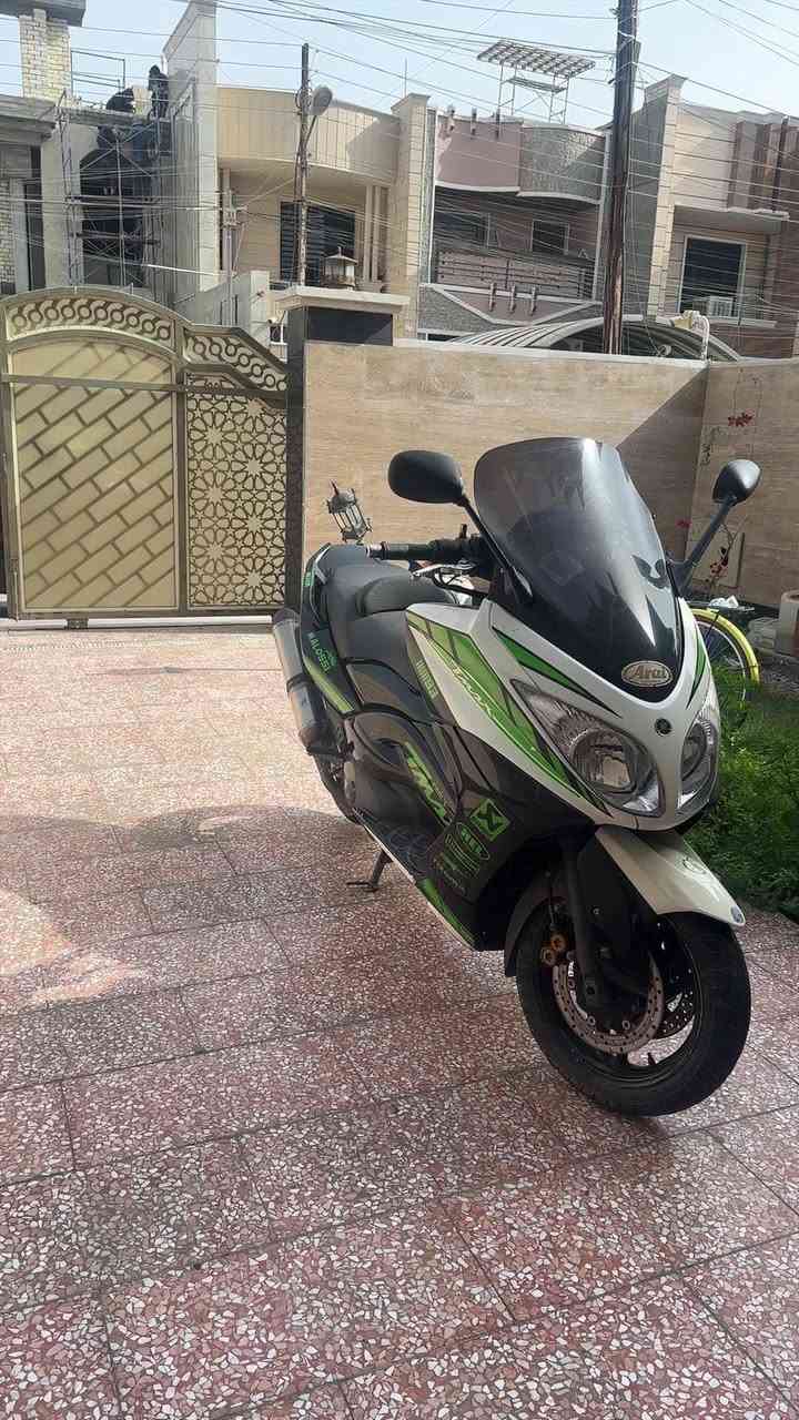 سلام عليكم شباب هاي الحلوه للبيع تيماكس موديل 2011 ماحجي بل نضافه دراجه تحجي هاي دراجه كفاله عام وملاحظة دراجه طالع من معرض اني منزله يعني دراجه مو مال شارع جيب فيتر جيب الي بالك حبيبي افحص إذا طلع بيه نقص تشلع عيوني دراجه كفاله من محرك من كلاجات من الي بالك محرك مالته كلش قويه دراجه رياضي حلوه بيه 3 كلجات دراجه  بيه تفاصيل كلش حلوه دراجه  ماشيه 31 الف شراي بيه خير ويدلل نشالله ما اقصر وياه رقم الاتصال (***********)🤍..!
