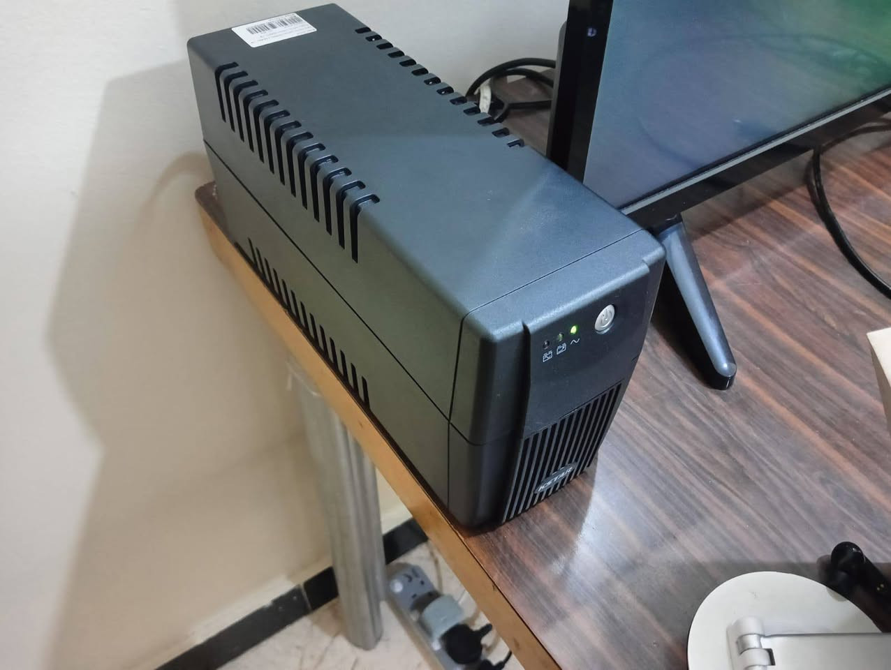 السلام عليكم السلام عليكم اكس بوكس وان فات للبيع كامل ملحقات مابي اي نقص وياه ups وجوستك كيم سير سعر 150 الف قفل للاستفسار أو التواصل رقمي ***********
