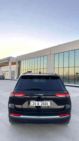 السلام عليكم 
‏‎جيب كراند شيروكي LIMITITID موديل : 2022
السعر: 310ومجال
اللوان : اسود
حجم المحرك : 3.6L V6 (6.سلندر)

ملاحطة السيارة :  بدون صبغ 

قطعتين تبديل شركه نفس لون  ✅

بدون دواخل بدون ارباكات ✅
‏‎
المواصفات : 𝐋𝐈𝐌𝐈𝐓𝐄𝐃
‏‎
فــول فــول مواصــفــات 1/1 ماعاد فتحه 

دةبل اكسل : 𝟒𝐱𝟒
كيج الكتروني
ابواب بصمة 
‎بصمة تشغيل 
تشغيل عن بعد(𝐑𝐞𝐦𝐨𝐭𝐞 𝐒𝐭𝐚𝐫𝐭)
‎شاشة دشبول ديجيتال
شحن وايرليس
كاميرة
اوتو ستارت(𝐀𝐮𝐭𝐨 𝐒𝐭𝐚𝐫𝐝)
 اوتو ستوب(𝐀𝐮𝐭𝐨 𝐒𝐭𝐨𝐩) 
‎رادار امامي ( تحديد مسار )
‎رادار جانبي  ( نقاط عمياء )
‎رادار خلفي ( التحذير من الاصطدام )
‎حساسات امامي
‎حساسات جانبي 
‎حساسات خلفي 
كشنات جلد 
‎كشنات كهربائي
‎كشنات خزن+ميموري 
‎كشنات تبريد
‎كشنات تدفئة
تحكمات اسيرين
‎استيرن تدفئة
‎تبريد لمس
‎تبريد مركزي
 ‎صندوق شفط كهربائي 
لايتات 𝐋𝐞𝐝 عدسة زينون
بلوجكتوات 𝐋𝐞𝐝 
بكلايتات 𝐋𝐞𝐝 
‎ويل كروم
 
وبعد هواية مواصفات…

‏‎تفاصيل اكثر الاتصال علی ارقام التاليه 
***********
‏ WhatsApp - Vibir 
[hidden information]
عنوان : عقره 📍 اكر
