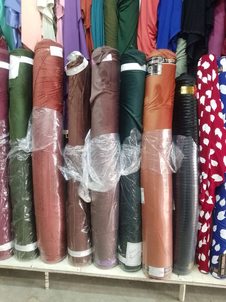 بسم الله الرحمن الرحيم
تم افتتاح محل مختص بييع القماش 
يتوفر خام جوادل الثقيل الأصلي سعر المتر (5,500) دينار 
وأيضاً يتوفر خام شامو سعر المتر (1,500) دينار 
ايضاً خام دواشك المتر (1,500) 
بطانيات ثلاث اوزان من 10,000 الى 17,000

يتوفر مخاد ديباج وملاحف نوعيتين 

وبالقربب العاجل يصلنا قطع قديفة صادة سعر القطعة 4,000 دينار 

عنوانا السايدين مقابيل دكتورة عربية محلات الابو مالك 
للأستفسار ***********
