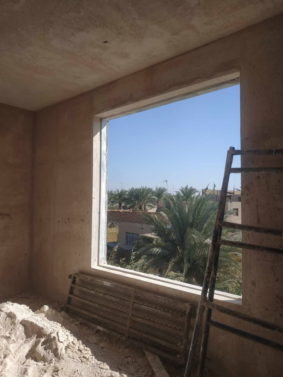 تشكراتي لكم انا اشتغل لط سمنت وجص وبورك درجه اولى سقف وجدران مساطر رقمي للتواصل *********** عملي بابل فقط
