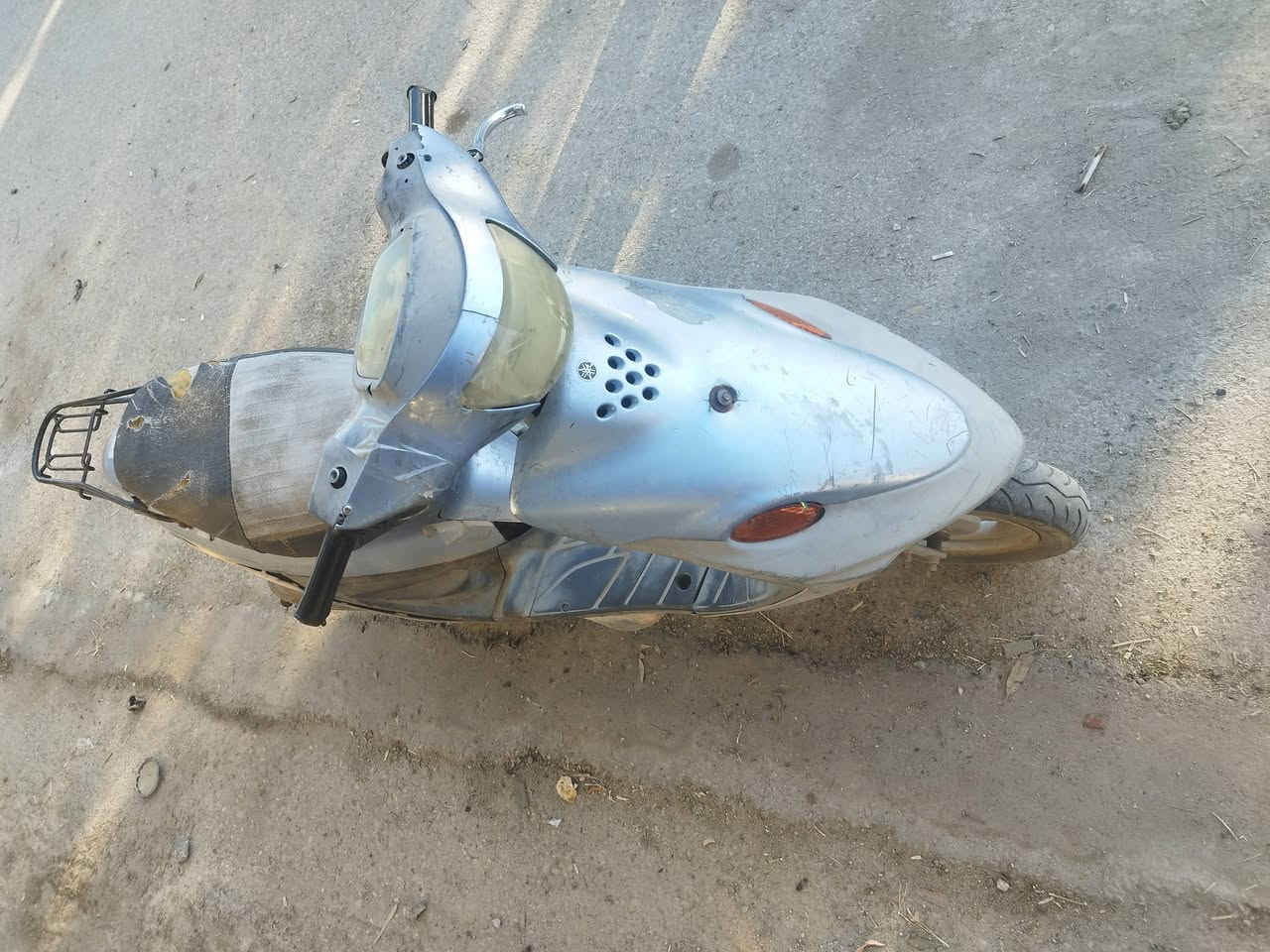 دراجه للبيع نضيفه وشغاله هندر واحد تشتغل  تواير جدات دبلات شغاله شراي يخابرني ***********
