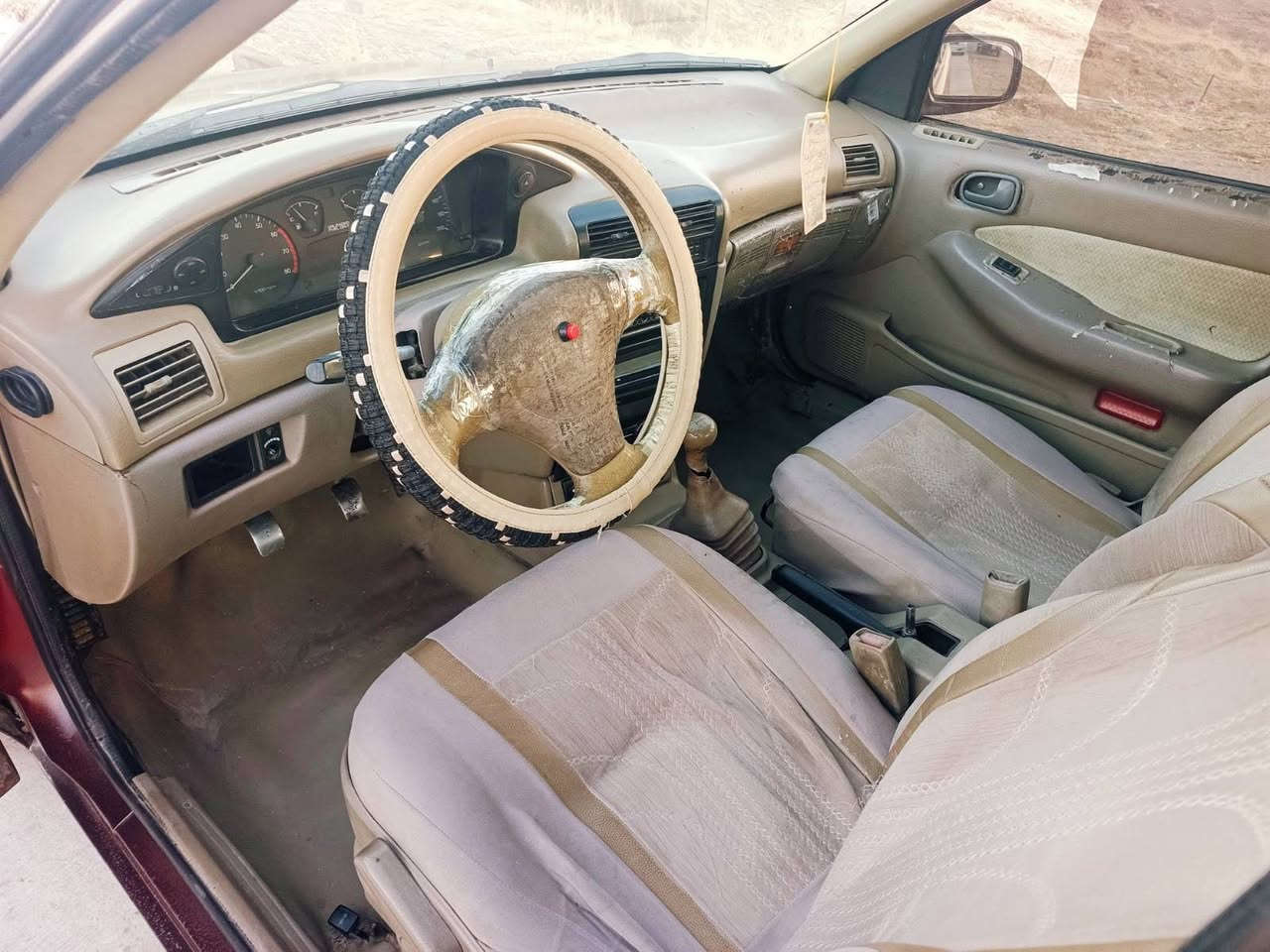 بەناوی خوای گەورە
کیا سیڤیا مۆدێل 1993 ئاڕم سلێمانی
سەیارەکە ماشاللەی دەوئ ناوزەردەو ناوەوەی لۆکە
مەکینە شازدەو بەخە
گێرومەکینەو ئاڕم بەشەرت 
ئەشیای تەبریدی مەزبوت پێوەیە
پشتو پێشی کەپسە
نرخی 17وەرەقەو مجال
لەڕانیەیە
***********
ڤایبەرو وەتس ئەپی لەسەرە
