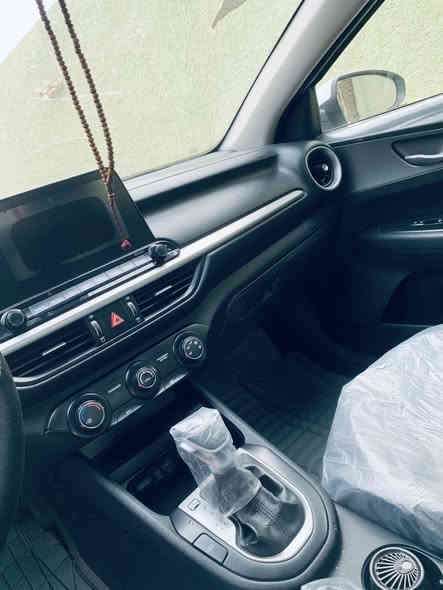 السلام عليكم    السعر 128
كيا فورتي 2020أمريكي حادث جوة قبق البانزين والسونار مرفق 
گير محرك مكفولات بلادي
مواصفات معروفة عادية 
ماشية 103
مكاني بغداد 
***********
