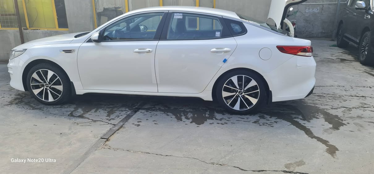 السلامـ عليــكم
🚗
اوبتما ١٧ خليجي
 🕐
نص فول

 رقم بغداد 

 مكينه ٢٤٠٠ دوش
 سياره جديده  وجاهزه من كلشي للإستفسار اتصل***********مكاني الرمادي
