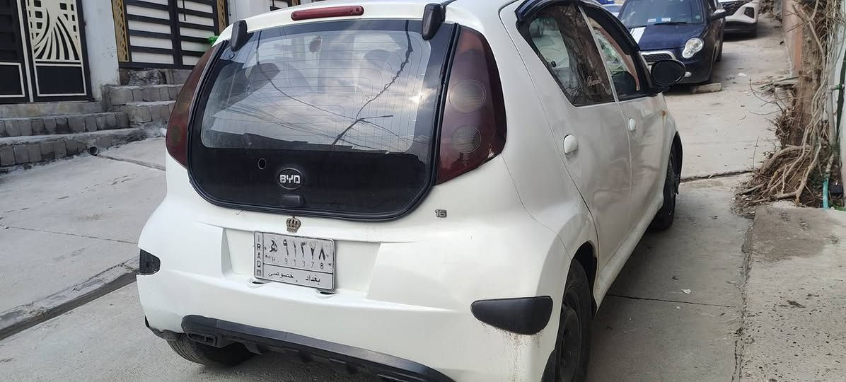 BYD
بانده للبيع رقم بغداد مشروع وطني
 موديل2013تشغيل بصمه كير مكينه شرط تدفئه تبريد شرط صبغ حزام جماليه رش سياره جاهزه سعر35 شراي اتصل مكاني موصل حي بكر***********
***********
