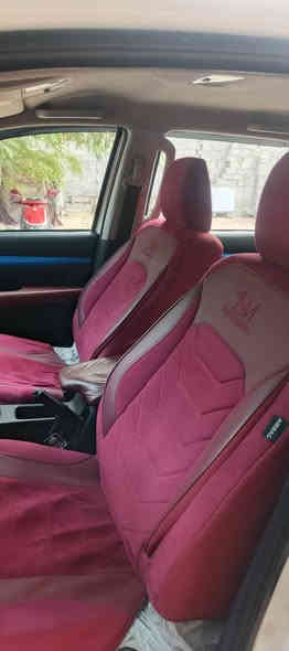 عليكم تيوتا هايلوكس 2017  كويتي مكفول كفالة عامة من كلشي رقم بابل دولي بسمي مكاني نجف الاشرف
السعر 265        ***********
