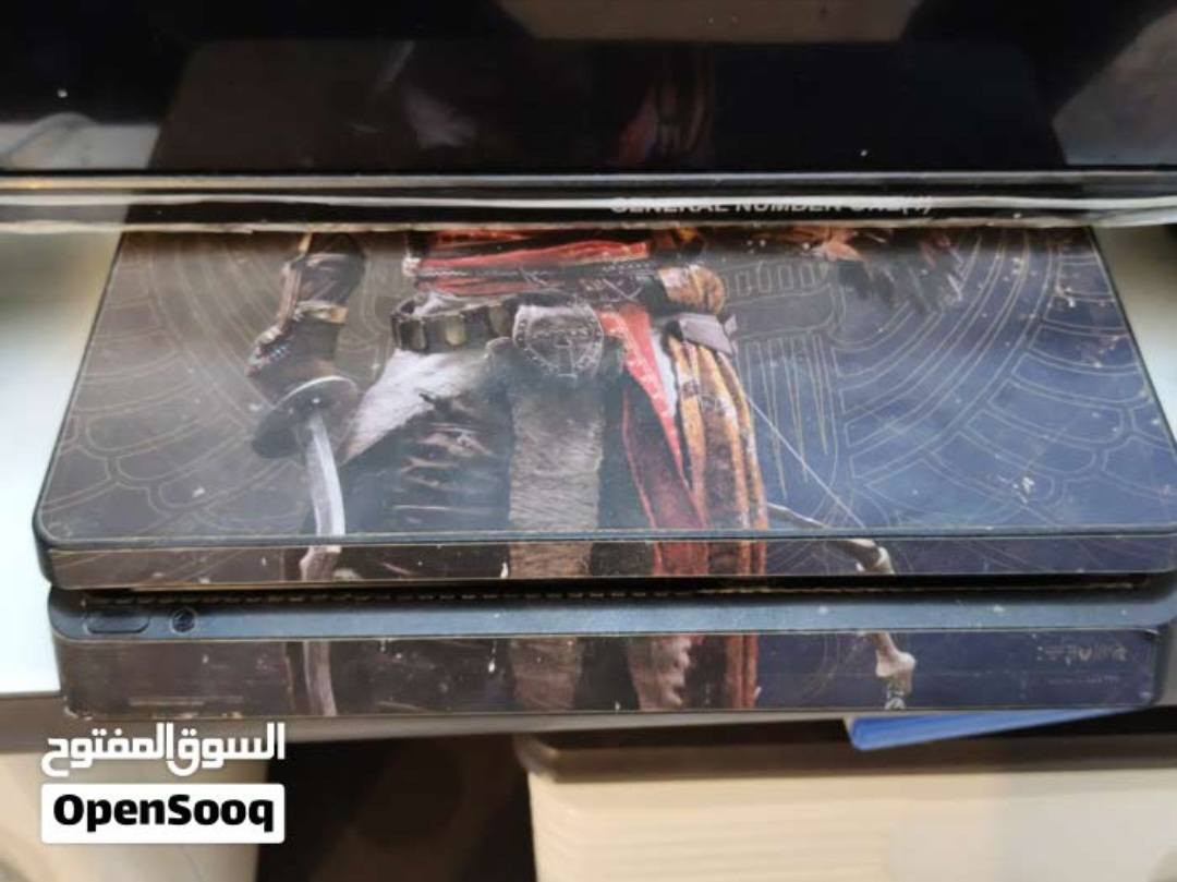 سلام عليكم 
بلي 4 سلم اونلاين الجهاز نضيف جدا نضافة 95 لوك ستيكر ما مفتوح و لا داخل صيانة مع كامل يدات اثنين ويجي ويا 9 اقراص  سعر خاص لليريد يستفسر او يشتري يراسلني او رقمي *********** مكاني ميسان-العمارة
