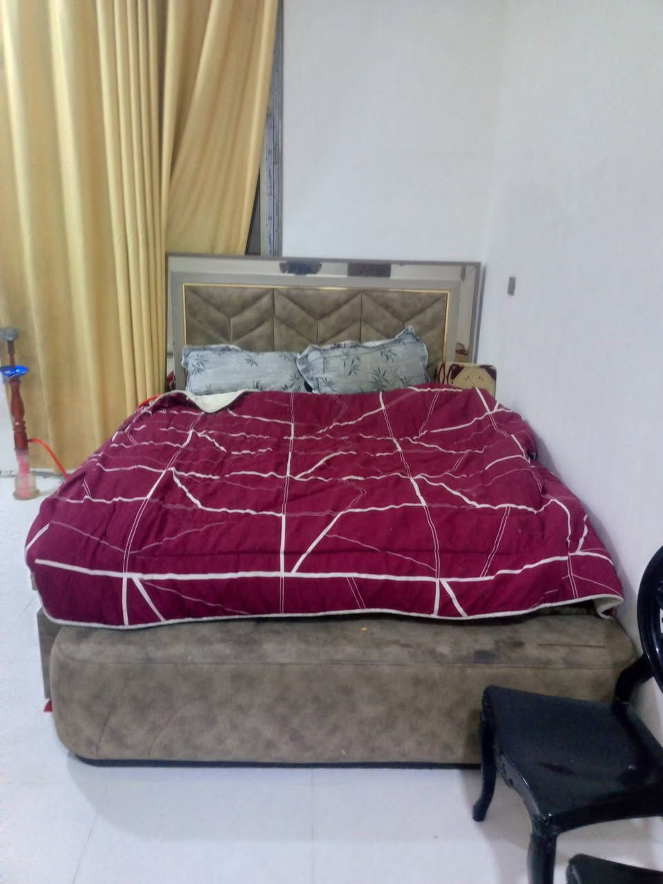 غرفه البيع تركي 5 قطع ستعمال قليل سعر 300 مكاني بصره حيانيه  رقمي ***********
