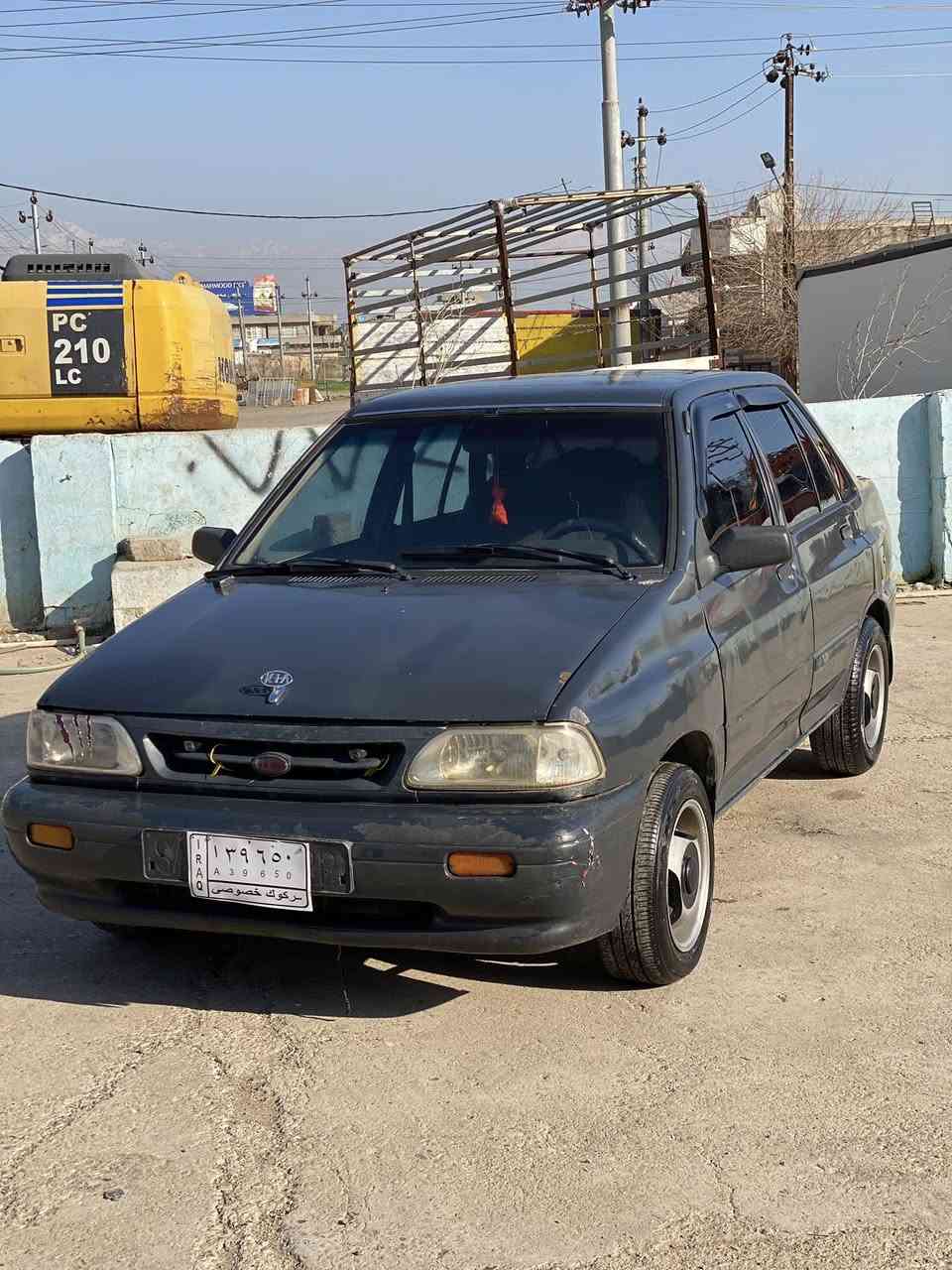 سایپا پڕاید مۆدێل ٢٠١٠سەیارەکە جوان و مەزبوتە علوجە بەشەرتی ئەوەی ماڵی کەس نەبێت و پارەی کەسی تیانەبێت و سەیارەکە چوار تایە و ویلی لۆکی لەژێرایە  
***********
***********
