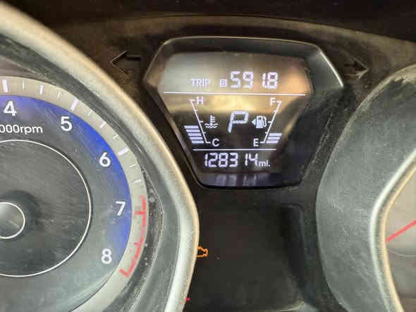 السلام عليكم النترا 2015 سونار مرفق 
حادثه جاملق وبنيد فقط الجاملق مبدل باسمي رقم انكليزي مصفره هيئه وغرامات  تبريد عاطل
مكانه مدينه الصدر 
بيع او مراوس سعر110 
رقم الهاتف ***********
