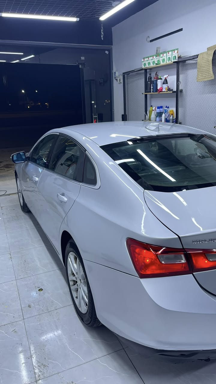 السلام عليكم 
ماليبو 2018 
سياره جديده 
فول مواصفات عدا الفتحه
ضرر السياره جاملغ الخلفي وجامليه للسياره لان جانت مشخظه حزمتها وعندي فديو قبل لا احزمها 

* ملاحضه ترهم بمقدمه والبقيه قسط وترهم نقد 
للأستفسار : ***********
العنوان : الرمادي 📍
