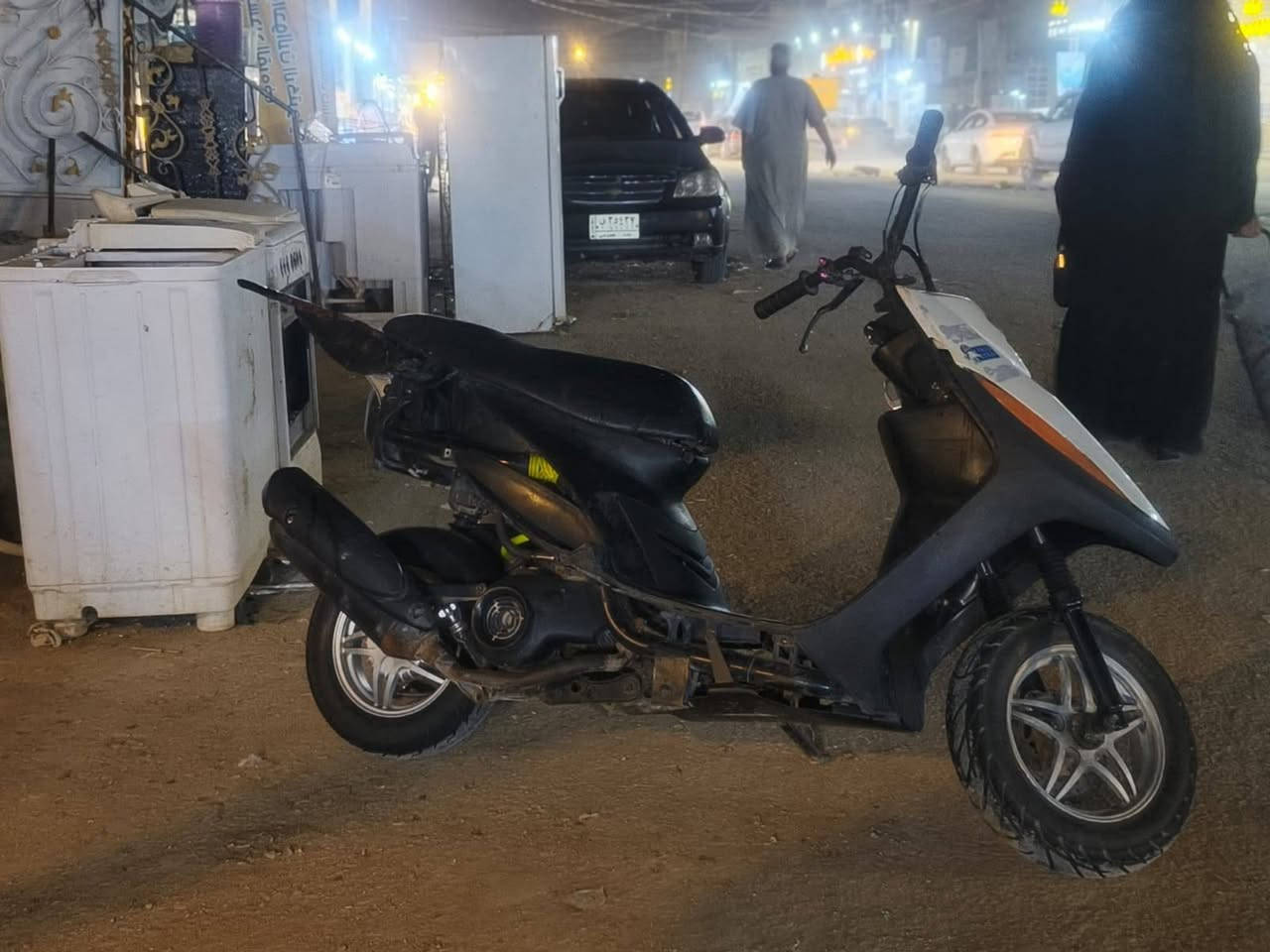 السلام عليكم ماكس عدله للبيع الدراجه نضيفه مكينه ناعمه ماي شلعه قويه معدل قوي بيها ويل نجمه اصلي مكاني نجف
سعرها 375وبيها مجال بسيط حك الجيه ***********
السلام عليكم ماكس عدله للبيع الدراجه نضيفه مكينه ناعمه ماي شلعه قويه معدل قوي بيها ويل نجمه اصلي مكاني نجف
