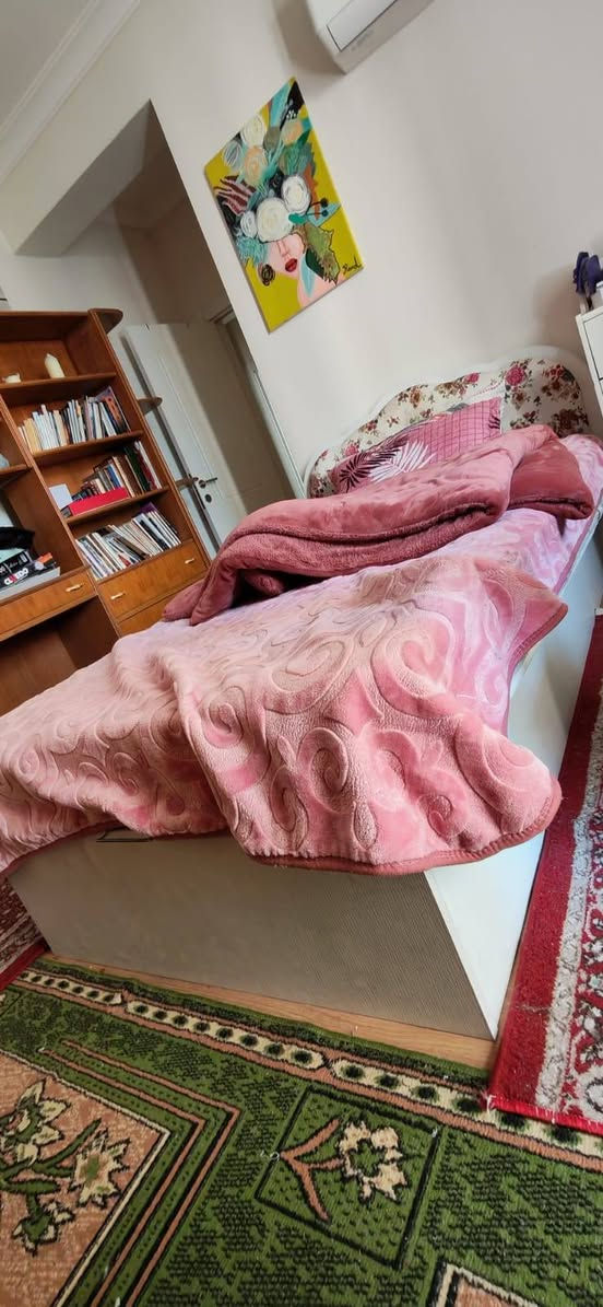 السلام عليكم ، من رخصة الادمن يتوفر للبيع مكتبة خشب صاج نظيف اي ضرر مابيهه شغل نجار وتنفع تكون بوفية او معرض بنفس الوقت بسعر 150 الف و كذلك يوجد سرير تركي مع مخزن للبيع نظيف جدا بسعر 150 الف للجادين فقط يرجى التواصل


**إذا كنت صاحب هذا الإعلان وتريد حذفه لأي سبب، رجاءا أرسل رسالة إلى الدعم الفني**