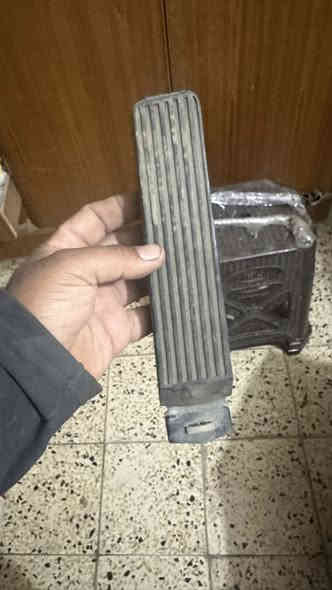 سلام عليكم ورحمة الله وبركاته 
متوفر غراض مارسدس قطع غيار 
بكان بغداد الامين الثانيه 
يوجد خدمة توصيل كافة المحافظات 
للحجز او الستفسار ***********
