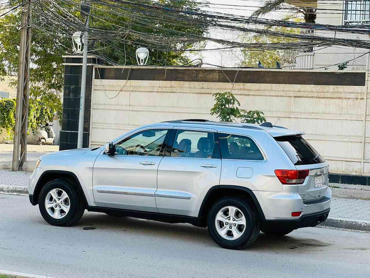 جيب لاريدو مديل 2011   فول مواصفات لمتت سعر 124وبيه مجال للاستفسار الاتصال***********  وارد مريكي جاملغ بدون دواخل وبيه رشات صبغ جماليه مواصفات فول و 1عله1 اعله فئة داخل قرميطي بنرامه بصمه تشغيل  بصمه بواب  سيدي بلجكمجه تشغيل عن بعد جنطه شفط كشنات جلد وكهربائي وتدفئة تبريد بلكشن شاشه جبيره كامره دواره مري قلاب ثلث وضعيات قياده مثبت سرعه تحكم ستيرن قطعتين ستيرن كهربائ وبعد بيهه هواي مواصفات مكينه سته 6سلندر 3600  حداديه جديده تبريد شغال رقم بغداد سنويه لل 28مشروع وطني سياره جديده واحله من صور مكان سياره كربلاء كربلاء, العراق
