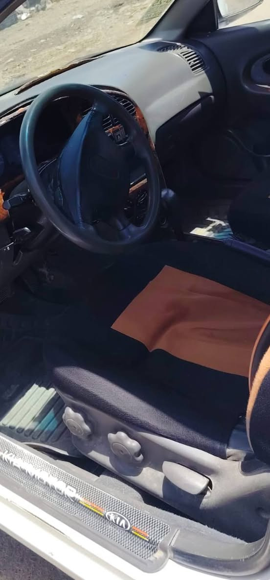 كيا اسبكترا اتو موديل  2001 لون ابيض صبغ عام بدون ضربه فقط بلباب بسيطه  رقم انكليزي ينتهي 31 سياره بيها نقوصات يدات وفناجين فقط 
مكينه خيروكير   تايرات جديده خير  من الله سعرها 43 رقمي تصال وتساب *********** عنواني بغداد العبيدي
