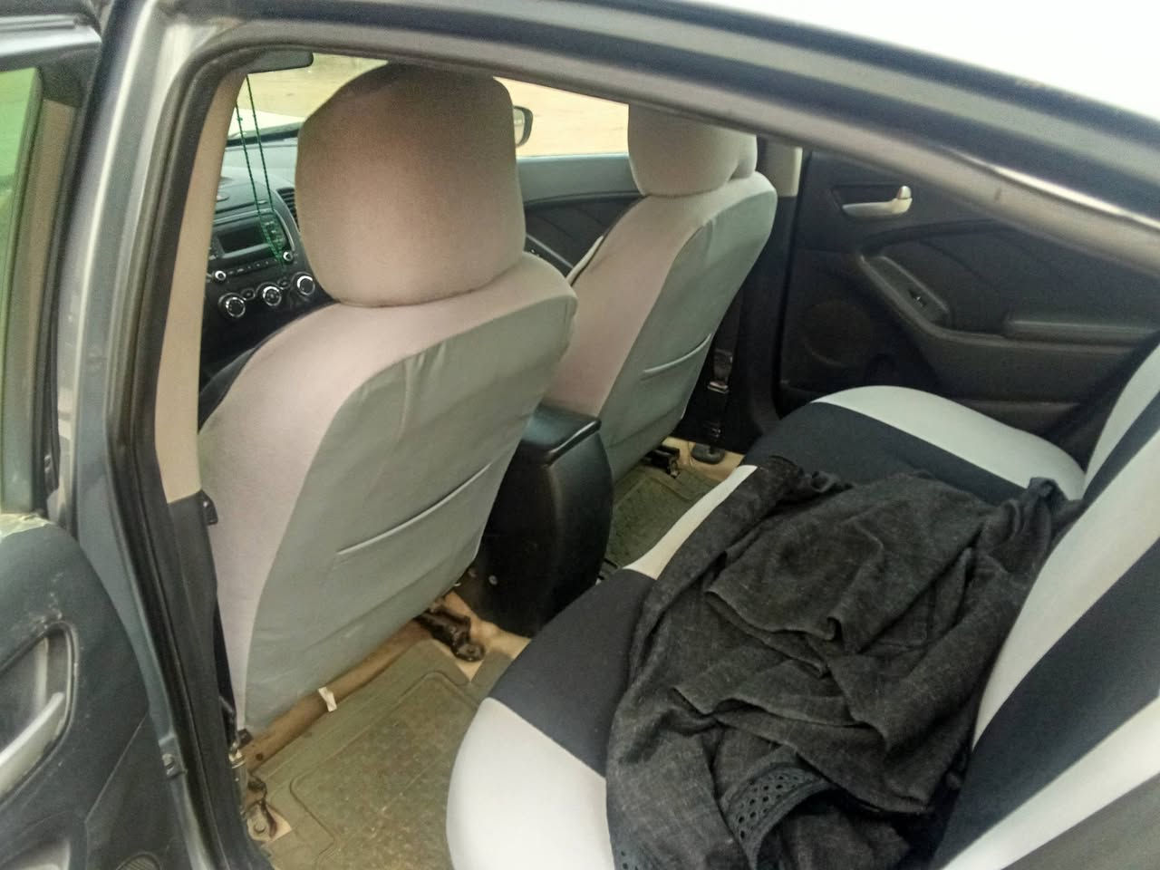 كيا فورتي مديل 17 وارد امريكي ضرر دعاميه الوره فقط ليبل واحد مكينه 2000 دوش كير AT مرغوب تبريد تخم تاير سياره جاهزه ماعوزه برغي سعر125 وبيه مجال لاستفسار اتصال بل رقم ‏  *********** رقم مثنئ انكليزي بسمي سنويه لل 30
