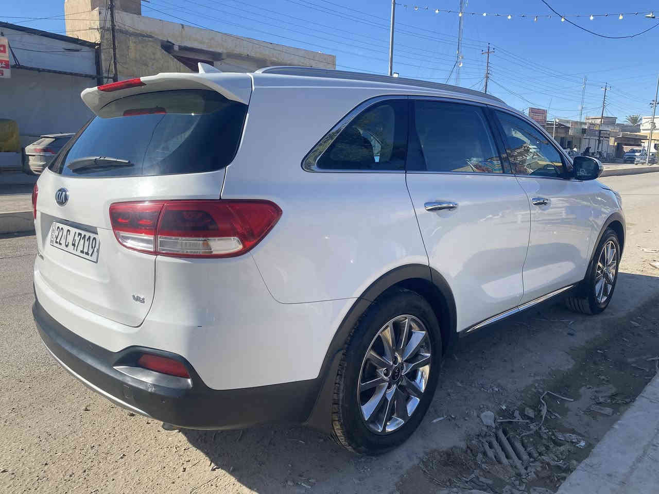 سلام عليكم.    كيا سورنتو خليجي
رقم اربيل انكليزي 

موديل 2018

سنويه بأسمي جديده 

مكفوله من لصبغ ولتبديل 

 فقط ربع الجاملغ الايمن بارد 

لون ابيض 

٦ سلندر

 ٧ راكب 

مواصفات 

بصمتين: تشغيل وتقفيل 

بردات خلفية اصلية 

كشنات السائق كهرباء

كامرة بلادية دواره

حساس امامي وخلفي 

مري شفط 

تحكم استيرن فول 

حاكية : ابلوتوث: اوكس

تبريد ابيانو 

تبريد ٣ قطع 

اضواء ترحيب 

اشاير بلمري 

يدات نيكل اصلي 

لد خلفي

لد امامي  

دوشمه السياره بل كامل 

ويل اكروم ١٩ خمسه ويل كب

ماشية 125 الف حقيقي

كير ومكينة وصدر  وتبريد خير من اللة 

سيارة جديدة معنى الكلام مال بيت 

مابية اي نقص 
 
السعر243 وبيهه مجال 

العنوان سامراء   *********** @إشارة
