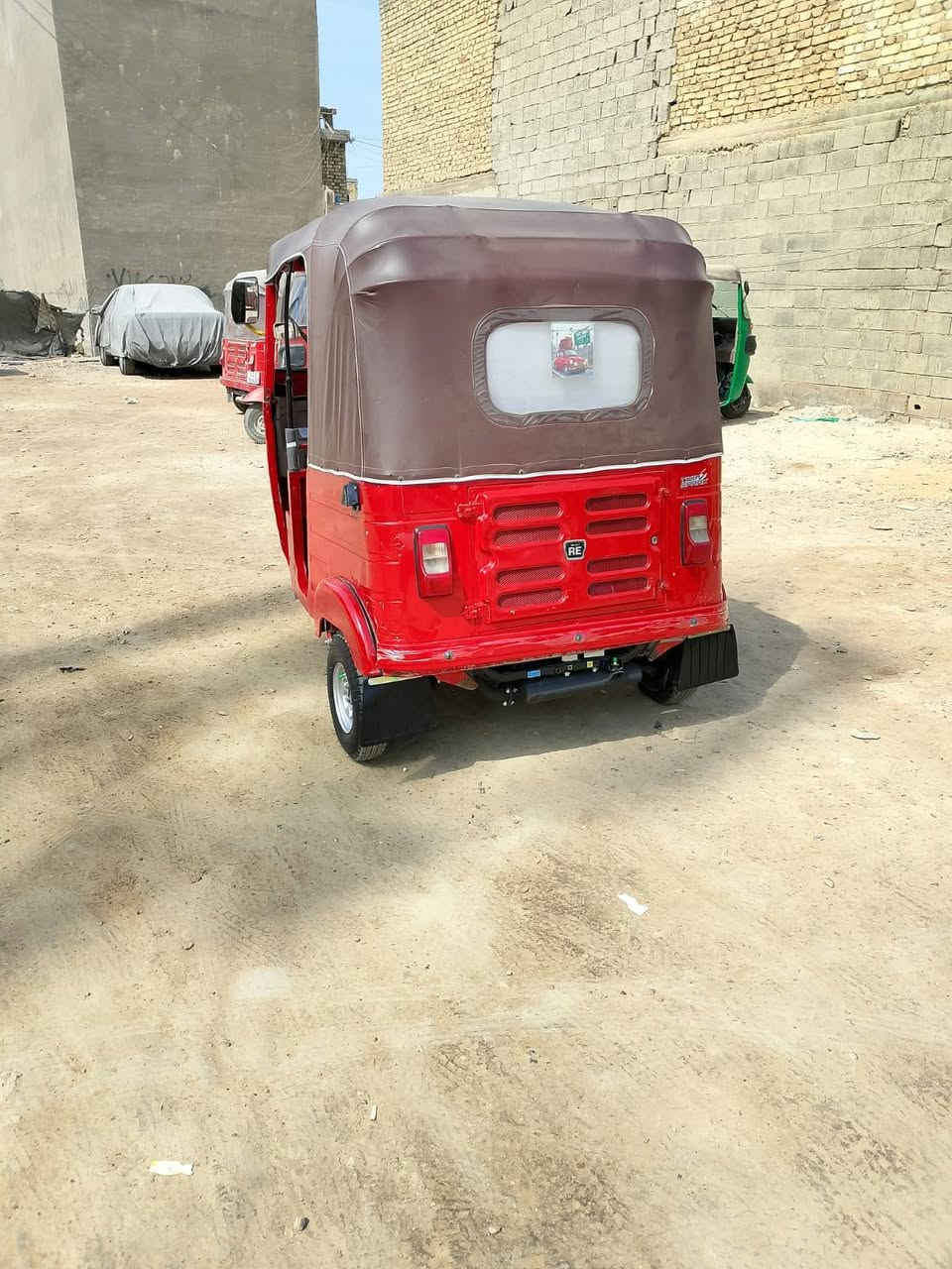 السلام عليكم تيك توك للبيع موديل 19 شهر 12 داخله بال 20 رقم كربلاء تحويل ثاني يوم  تكتك كفاله على دوس معمره ما بيها قطر  صبغ مكاني بغداد مدينه الصدر الشراي يتصل مكلف بل نشر ***********
