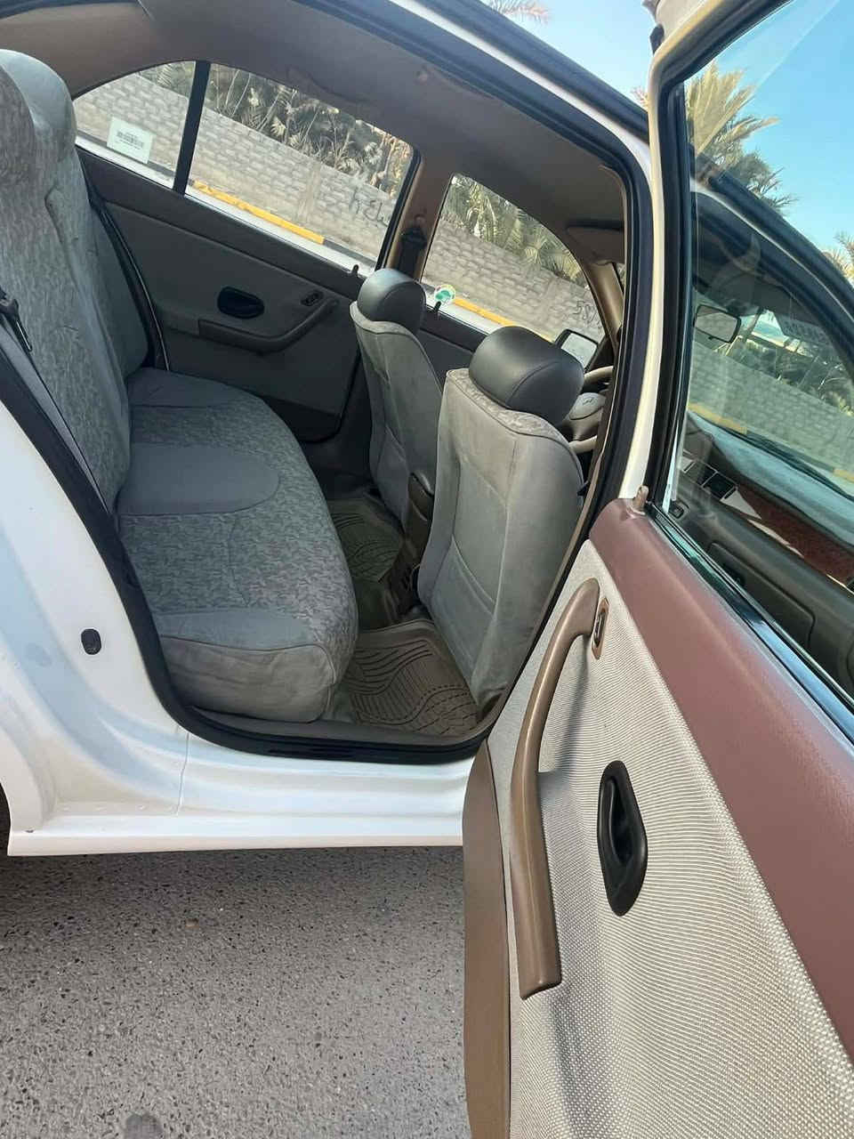 سلام عليكم سمند موديل 2012 مكفوله كفالة عامه مكينه كير حداديه تخم تاير جديد سياره جديده جاهزه من كلشي بيه طخه موضحه بالصور مامعمره ***********اسعر 56اوبيه مجال
