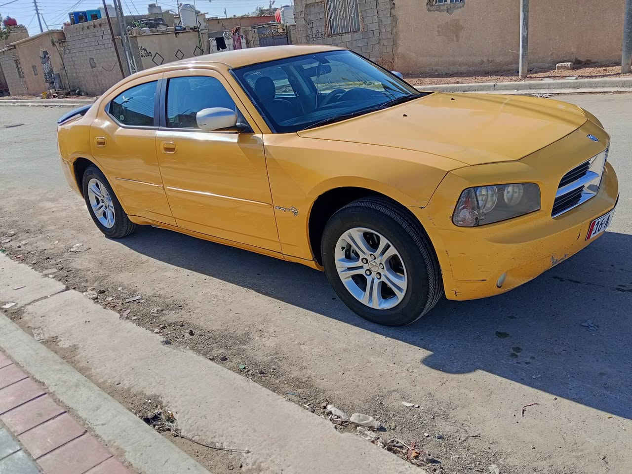 السلام عليكم
سياره موديل 2010 حداديه وتبريد شغال رقم جديد دولي منضومة غاز تخم تأير جديد السياره خط كربلاء بغداد بسمي تحويل ثاني يوم  السعر 105 وبيه مجال 
رقم الموبايل *********** 
العنوان كربلاء المقدسة
