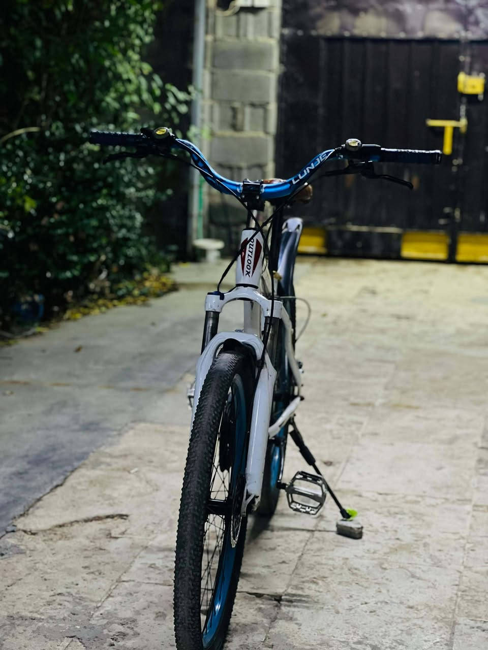 سلام عليكم شباب بايسكل جبلي للبيع
حجم 27:5🔥

نوعيه OUTLOOK ياباني 

بريكات هايدروليك نوعيه ممتازه🔥

ستيرن رياضي المنيوم موشم 🔥

المعدن المنيوم 🔥

عقارب 7/3🔥

دبل امامي مقياس🔥

سعر 130 الف بي مجال 🔥

اي نقص مابي اخوان عنوان بغداد العامريه ***********
