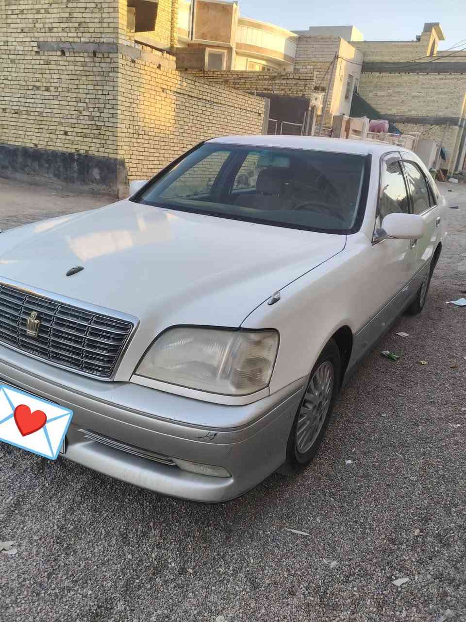 ملكة
ادوات كصة فقط قمارة 
مواصفات عادية دكمة وحدة 
بيها لوحات و سنوية شمالي 
مكانها ناصرية مركز 

***********
