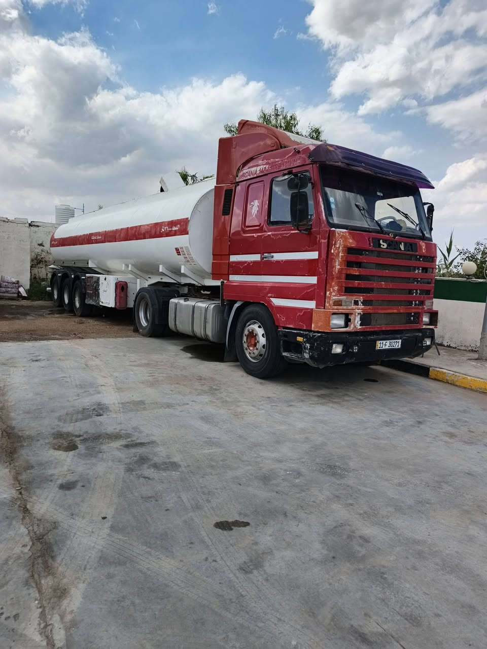 للبيع اسكانيه بطه رقم بغداد انكليزي تحويل ثاني يوم
طوناج سنتين جي بيس كير حجم ٩٠٠ /٣×٣ مكينه استندر لاتنقيص ولا تبخير تيارات فوك النص العمر بطل مصلاوي سبرنك دناكير ١٤صيني 
السع ١٦٠ والشراي بيه خير ويدلل
رقم تليفون ***********
