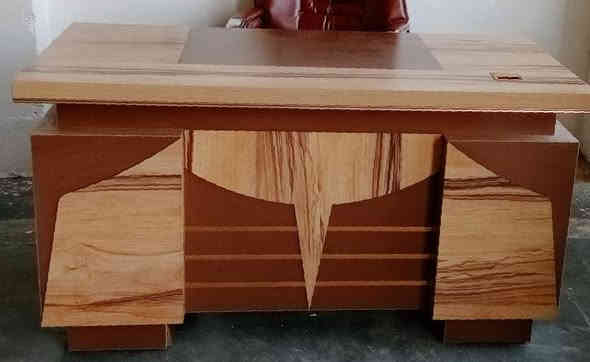 معرض الفهد للأثاث المنزلي 
 متوفر : ميز مكتب مع كرسي جلد ... بأسعار مناسبة
العنوان: الرمادي التأميم مجاور راشي رشيد 
مقابل تانكي ام عمار 
يوجد توصيل داخل الرمادي فقط
للاستفسار الاتصال على الرقم:***********
