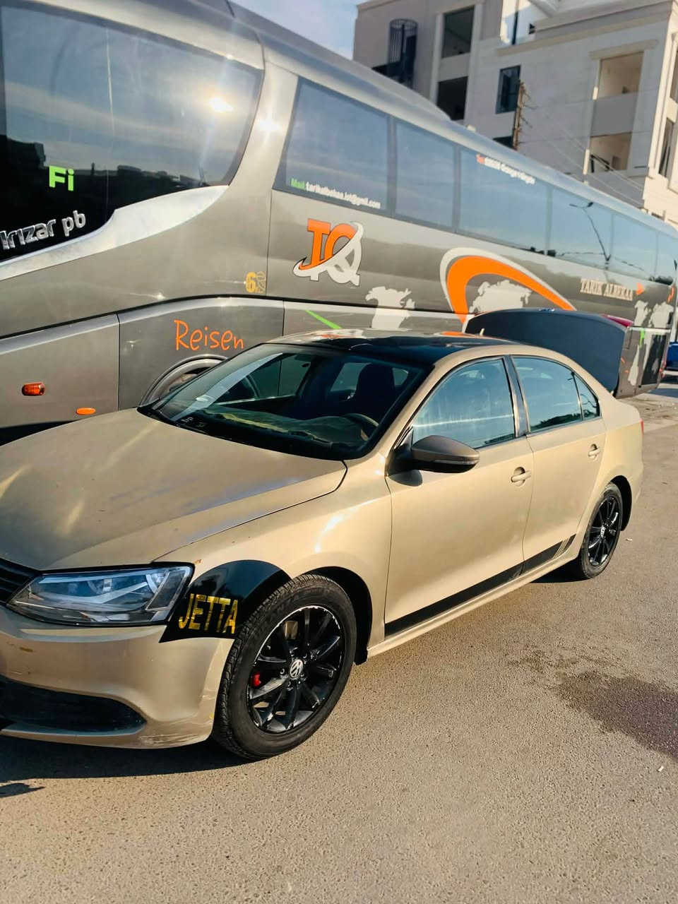 جيتا مديل2011 لون ذهبي
رقم بغداد سنويه لنهايه 2027
ماشيه 160 الف
كشرها تعبان فقط مكفولة من الكص والشاصي واللغد
كير ومكينة جدد تبدلن ع ايدي وكاله
منضومه تبريد جديده تبريد ثلج ثلج برمجة حماوه ماكو انسى
منضومه زنون عالي وناصي
شاشه كامره اشاير مري
مكاني بغداد لتواصل 077.2525.1616 بغداد, العراق


**إذا كنت صاحب هذا الإعلان وتريد حذفه لأي سبب، رجاءا أرسل رسالة إلى الدعم الفني**