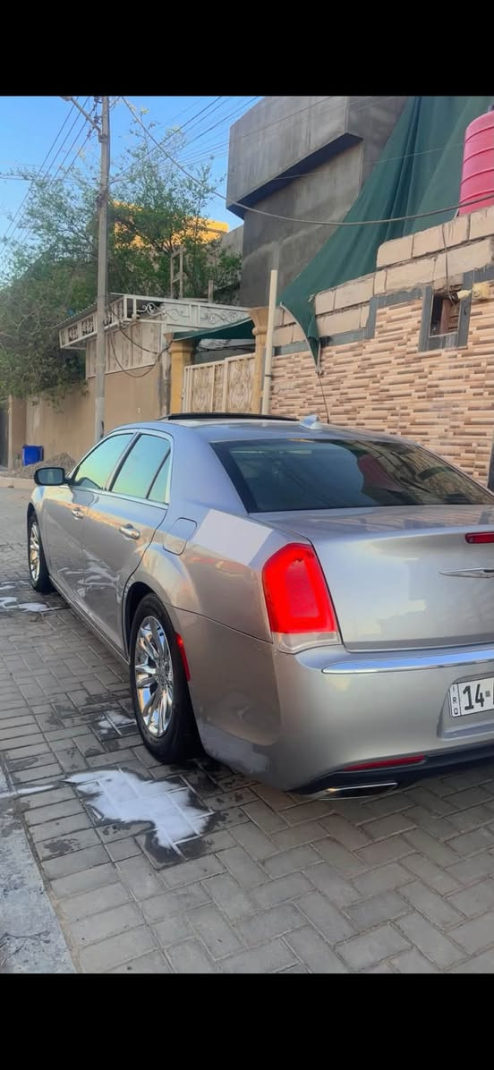 سلام عليكم كلايسلر سي 300 2016 كندي مابيها حادث ماعده خياس بداير وداير تنته لازم ينعاد ولباقي شوف عينك فول برده خلفيه مرايات قلاب خزن ميموري ولباقي معروفه مواصفاتها سعر 190 وبيها مجال مكان بصره ***********
