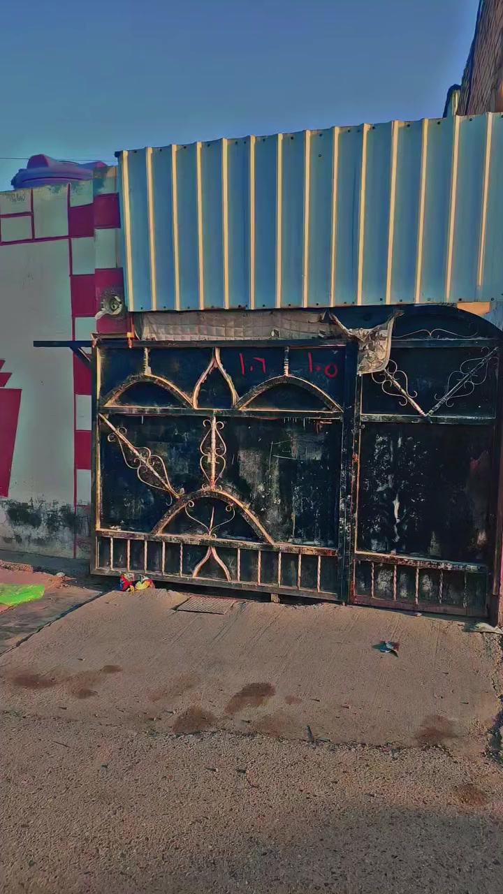 السلام عليكم يوجد بيت لليجار سوك التاجي الشارع العام
خلف المستوصف مساحه البيت 225
صاحب البيت ***********
