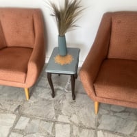 تخم ٧ مقاعد مستعمل للبيع  ب ١٥٠ الف قفل  المكان بغداد ٠٧٧١٤١٨٨٩٥٠