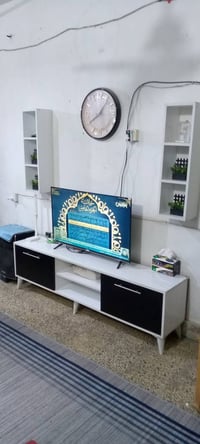 ميز بلازما • نضيف • بيه مجال