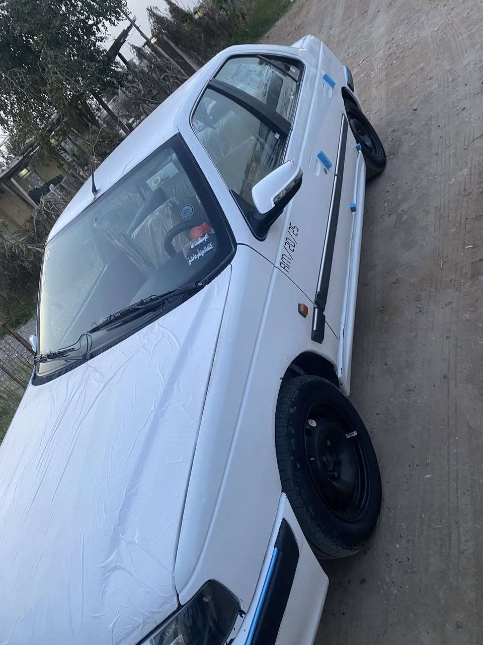 سلام عليكم بيجو بارص2013 رقم بغداد الدولي مشروع وطني ميحتاج هزة 
سيارة بيهة الجاملغ الخلفي مصبوغ بس محرك كير مكفولات تخم تاير نضيف حدادية خير من الله حلوة مكاني بغداد التاجي 
سعر 45 وبيه مجال ***********
